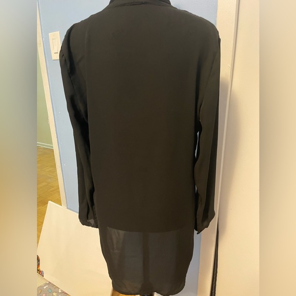 Trapunto Double V-Neck Blouse, Black Double V-Neck Blouse - Picture 3 of 7